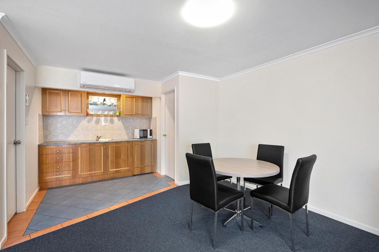 Executive Family Room
