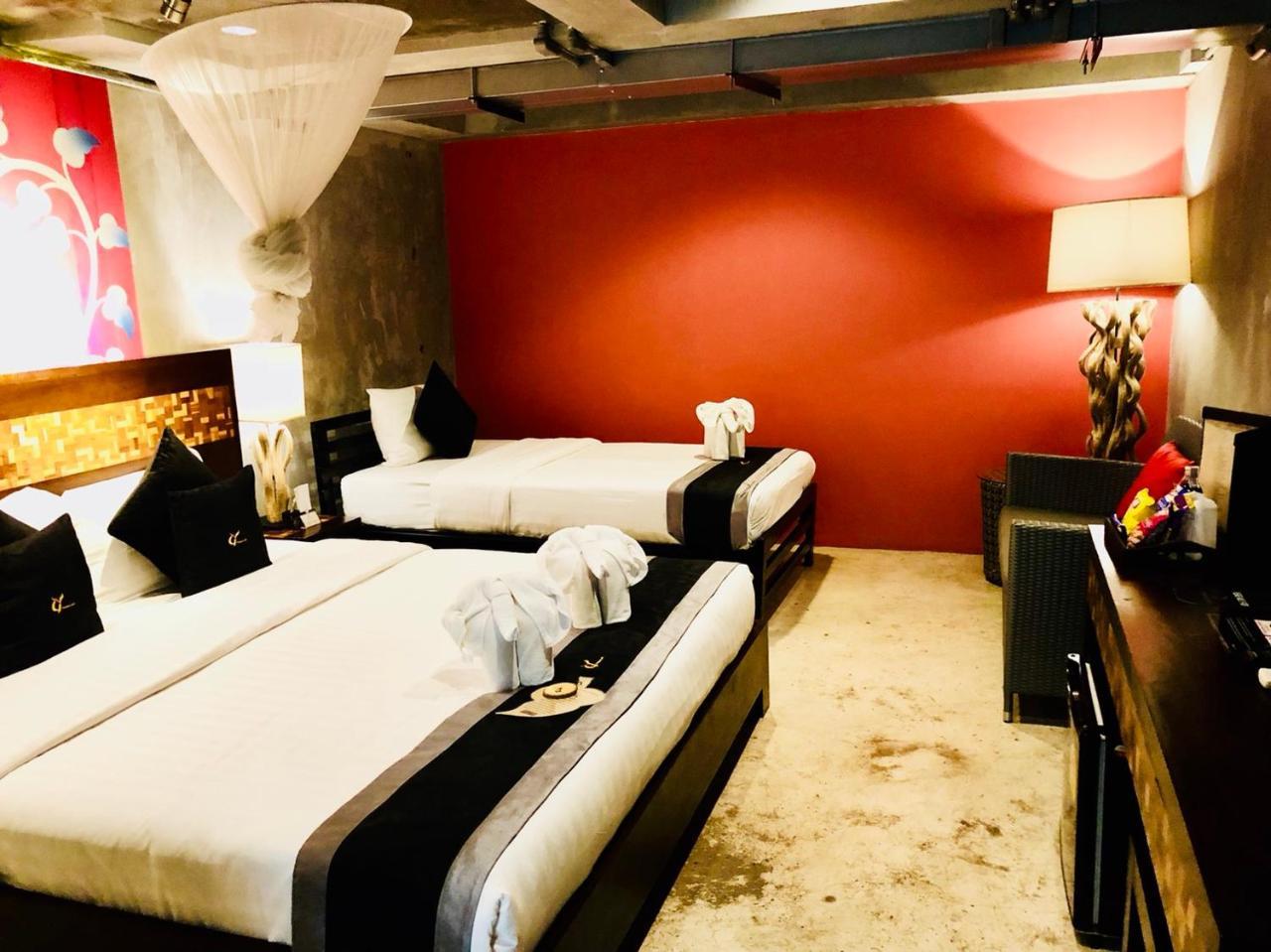 Deluxe Triple Room,738947071:JPEG