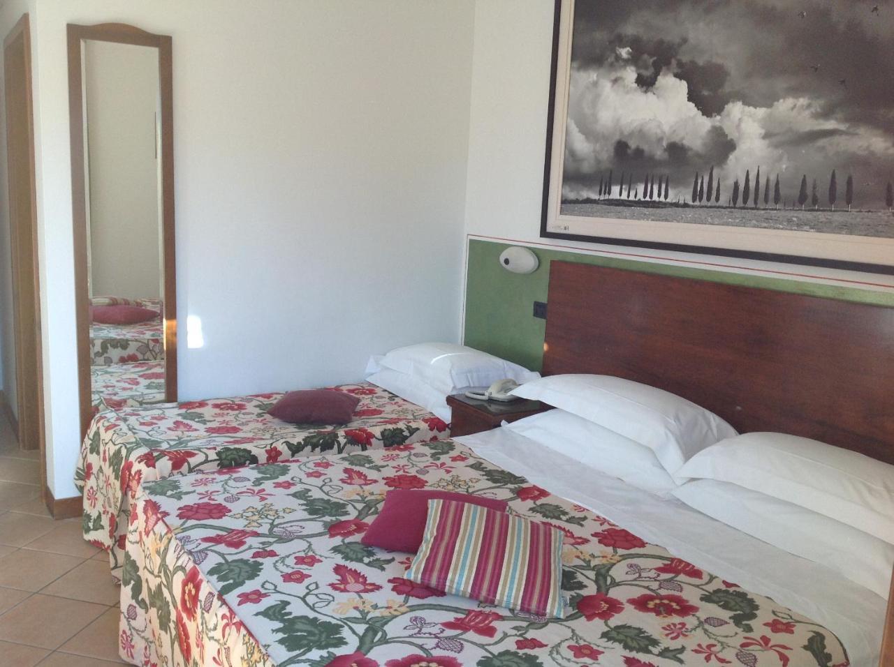 Chambre Triple avec Terrasse