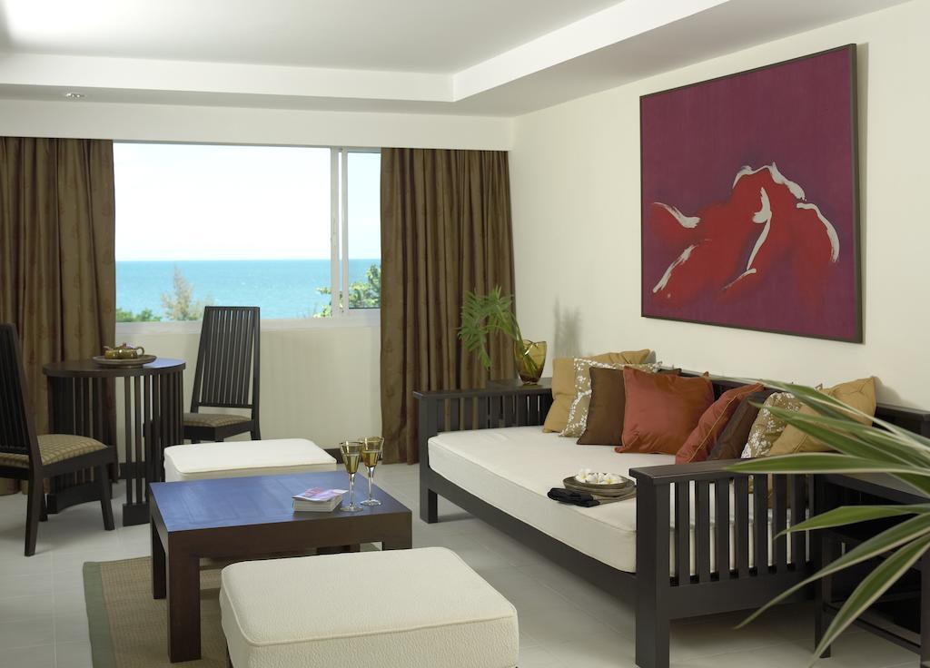 Suite with Balcony,73004879:JPEG