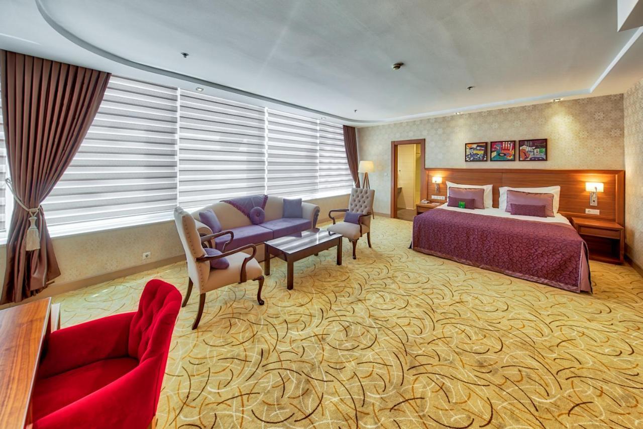 Deluxe Room,733026694:JPEG