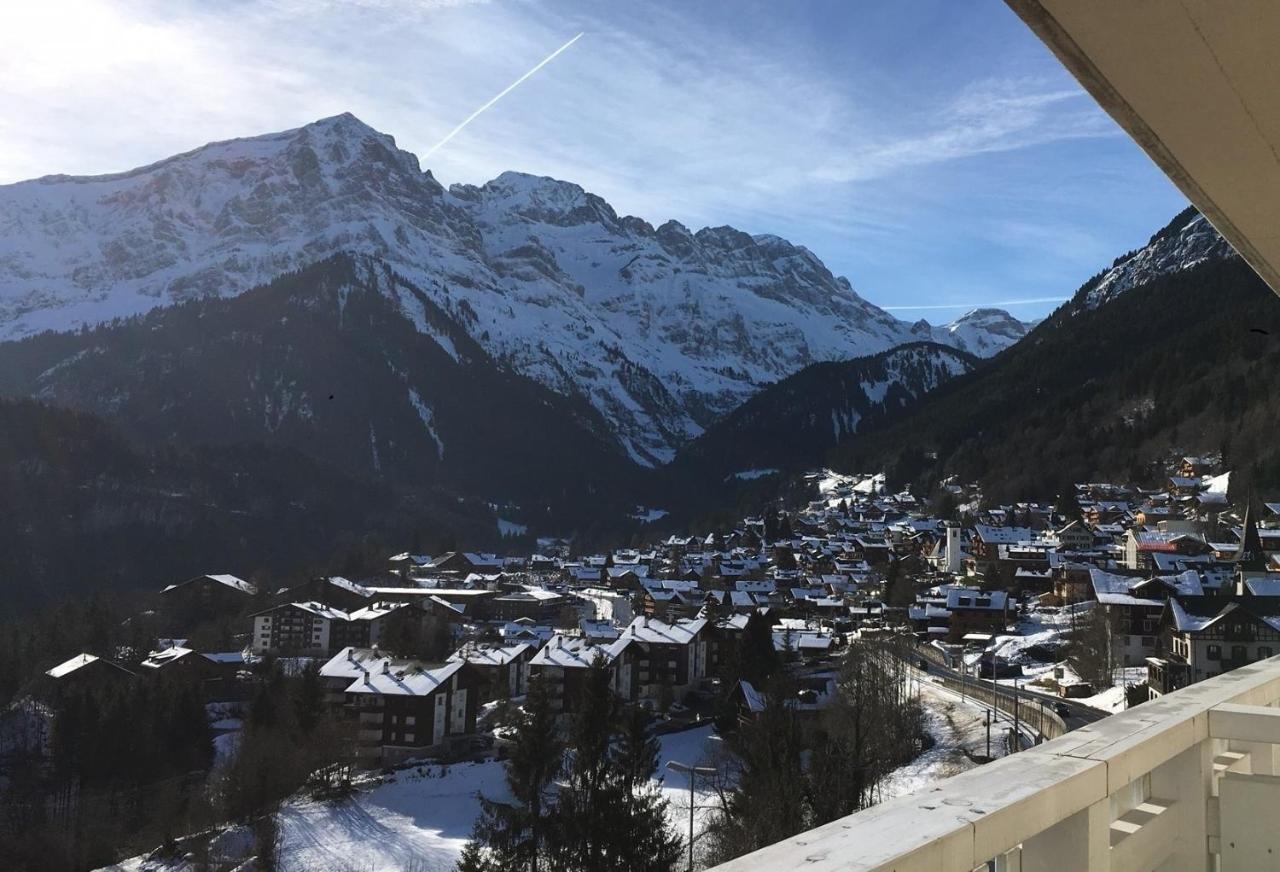 Suite with Mountain View