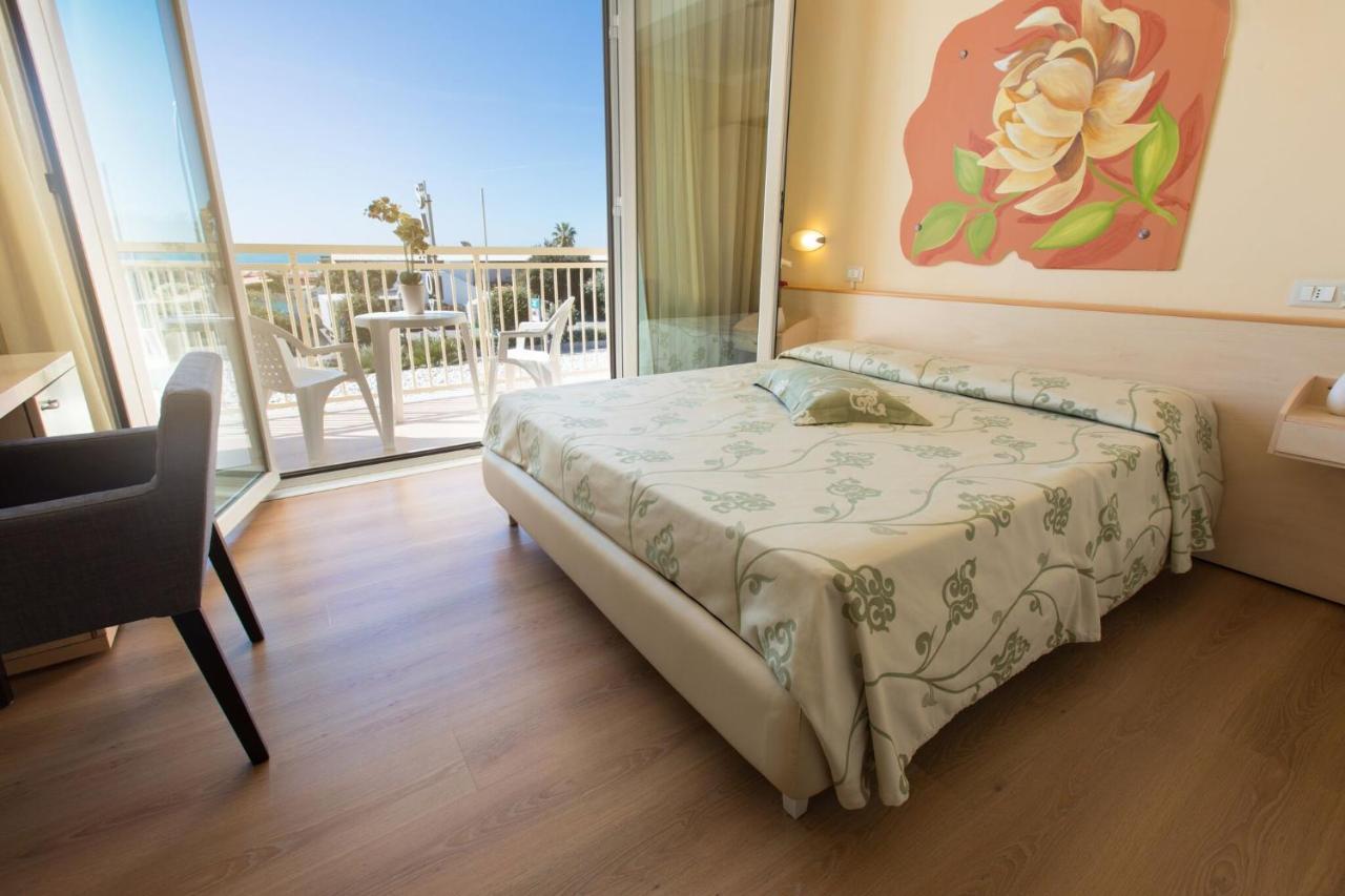 Superior Double Room with Sea View