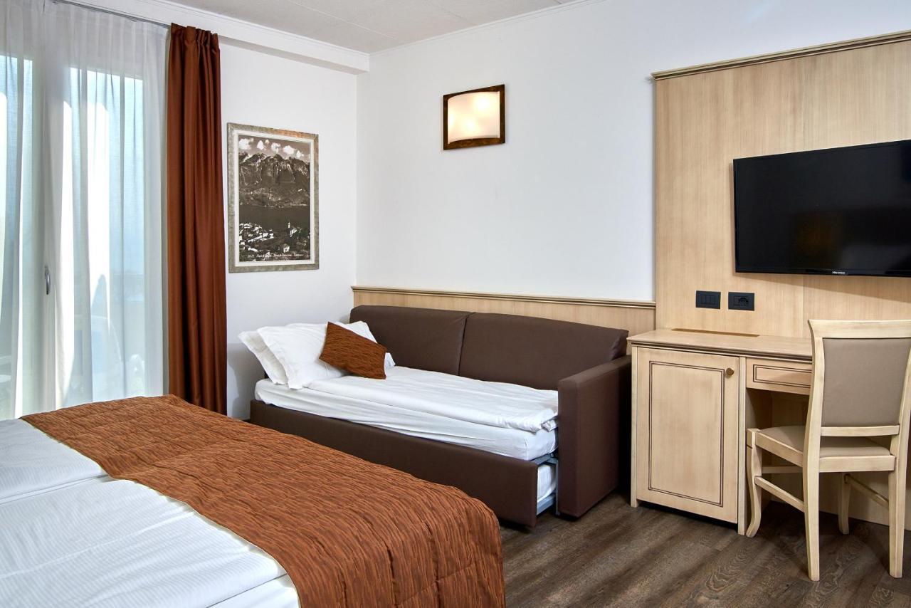 Triple Room with Balcony