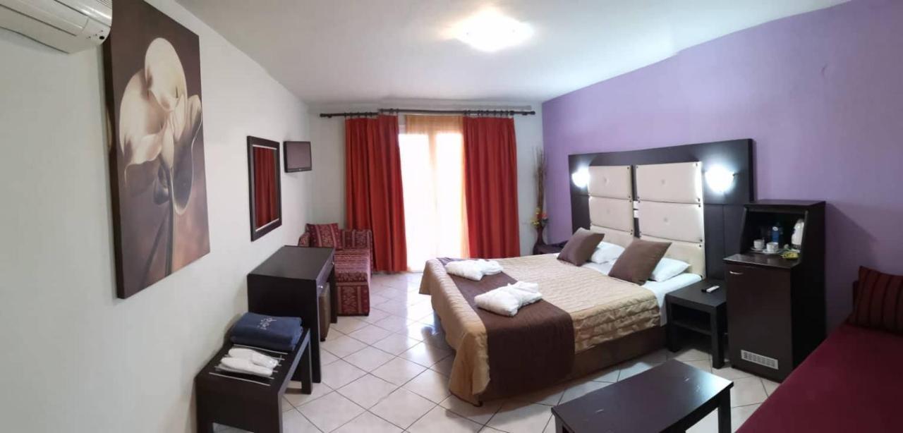 Classic Triple Room,1108818261:JPEG