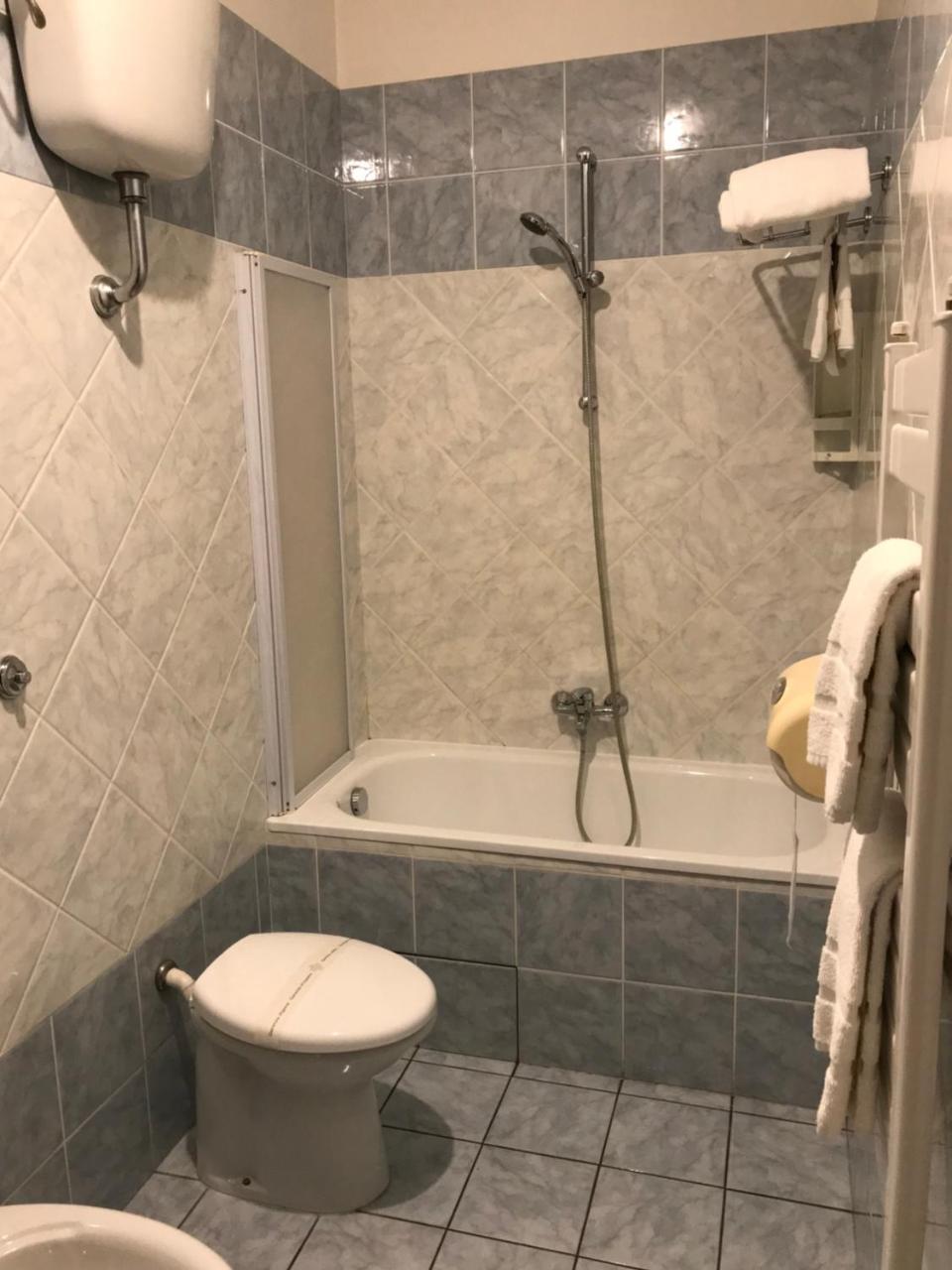 Habitación Triple con balcón