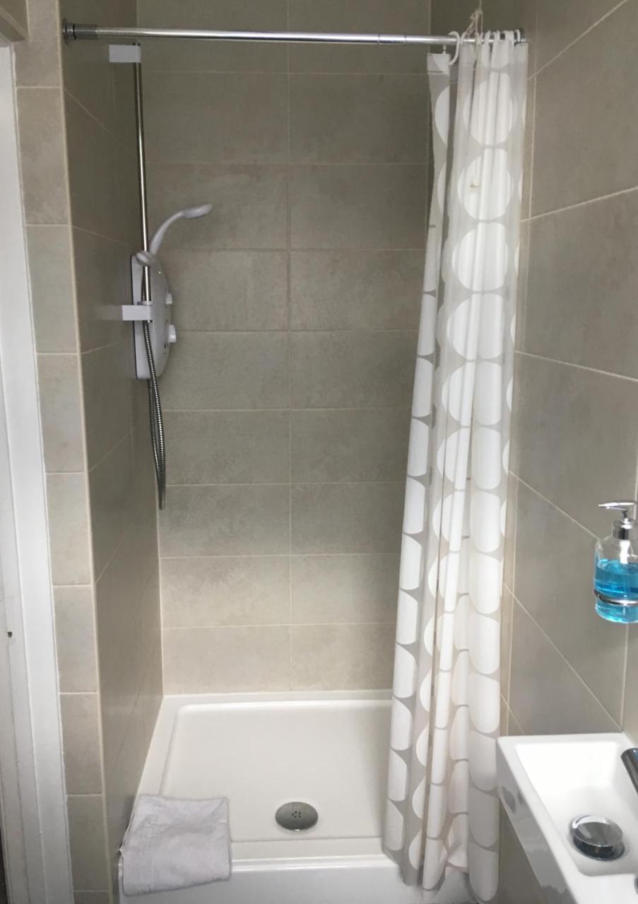 Standard Single Room with Shared Bathroom