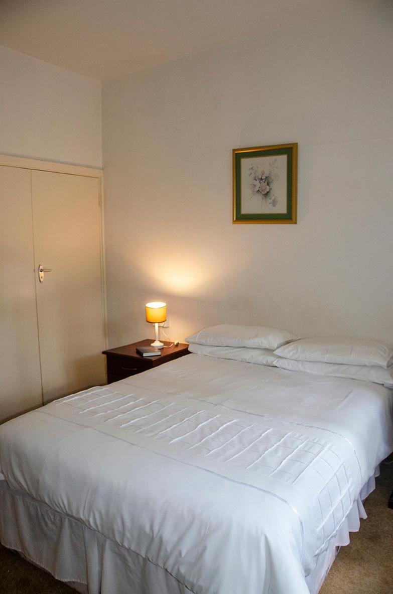 Double Room with Private Bathroom,736276609:JPEG