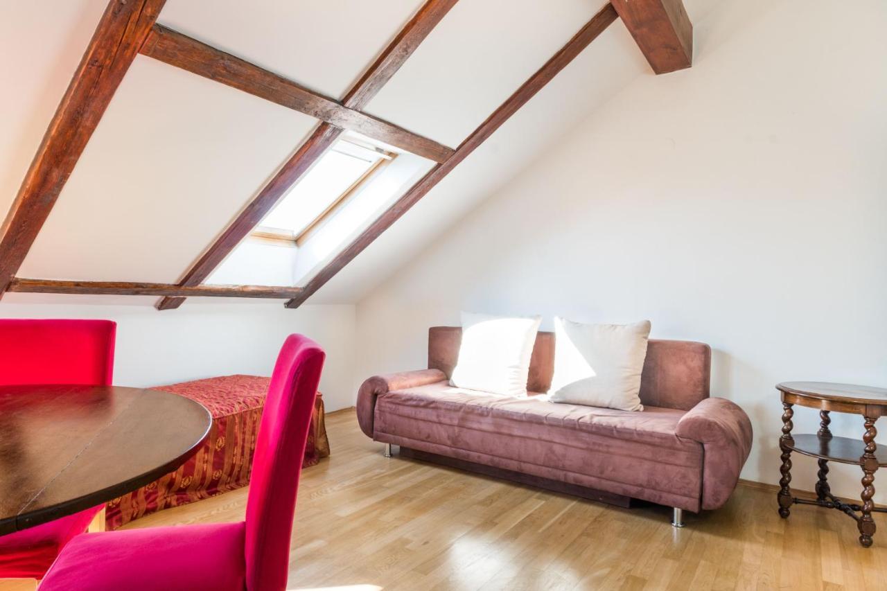 Attic Suite Apartment,737728633:JPEG