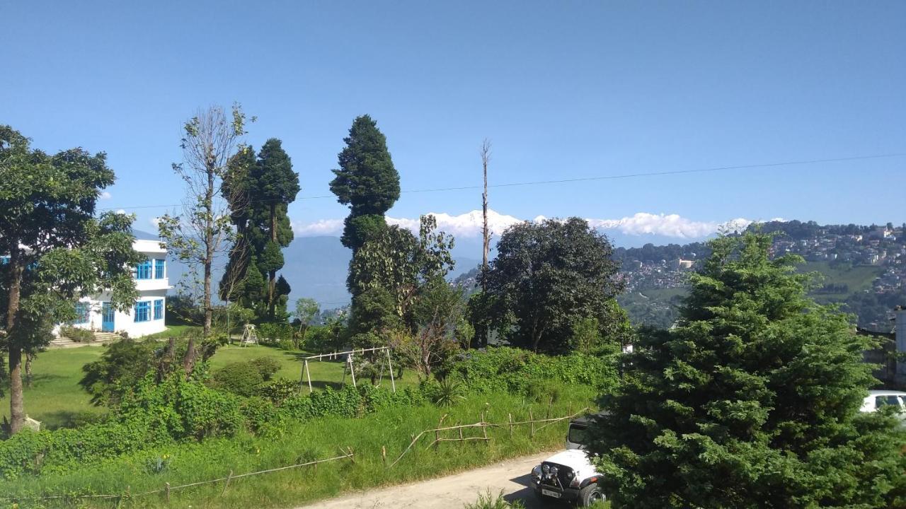 Suite with Mountain View