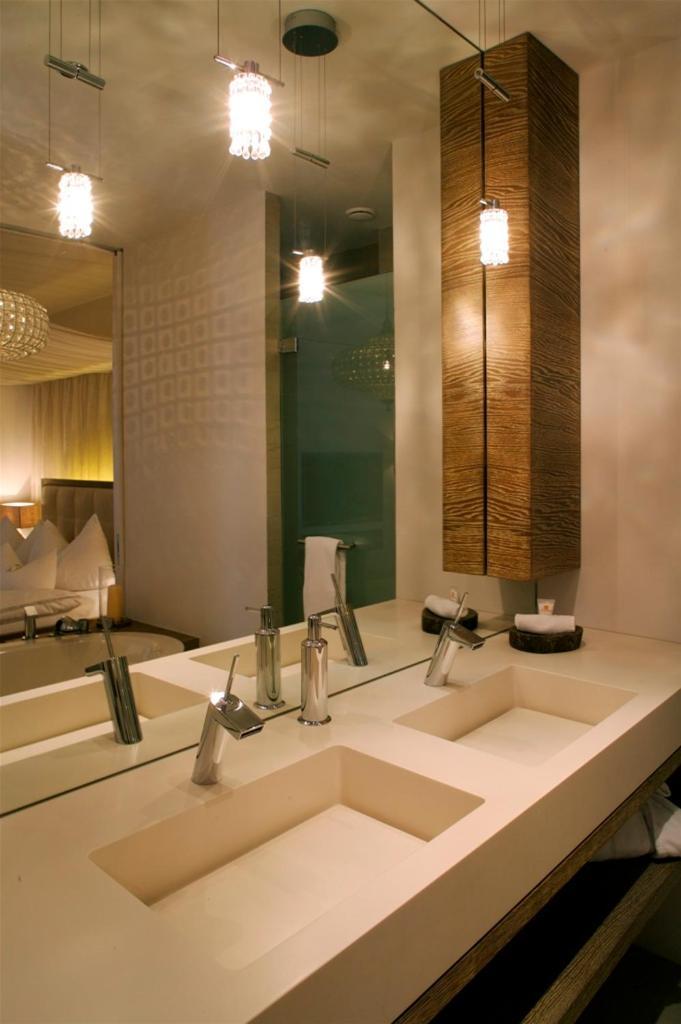 Premium Suite