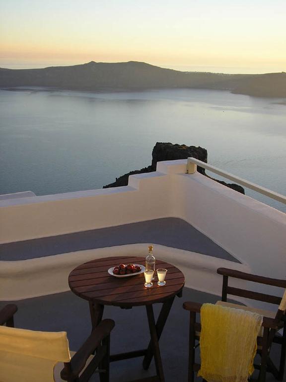 Apartment with Loft and Caldera View