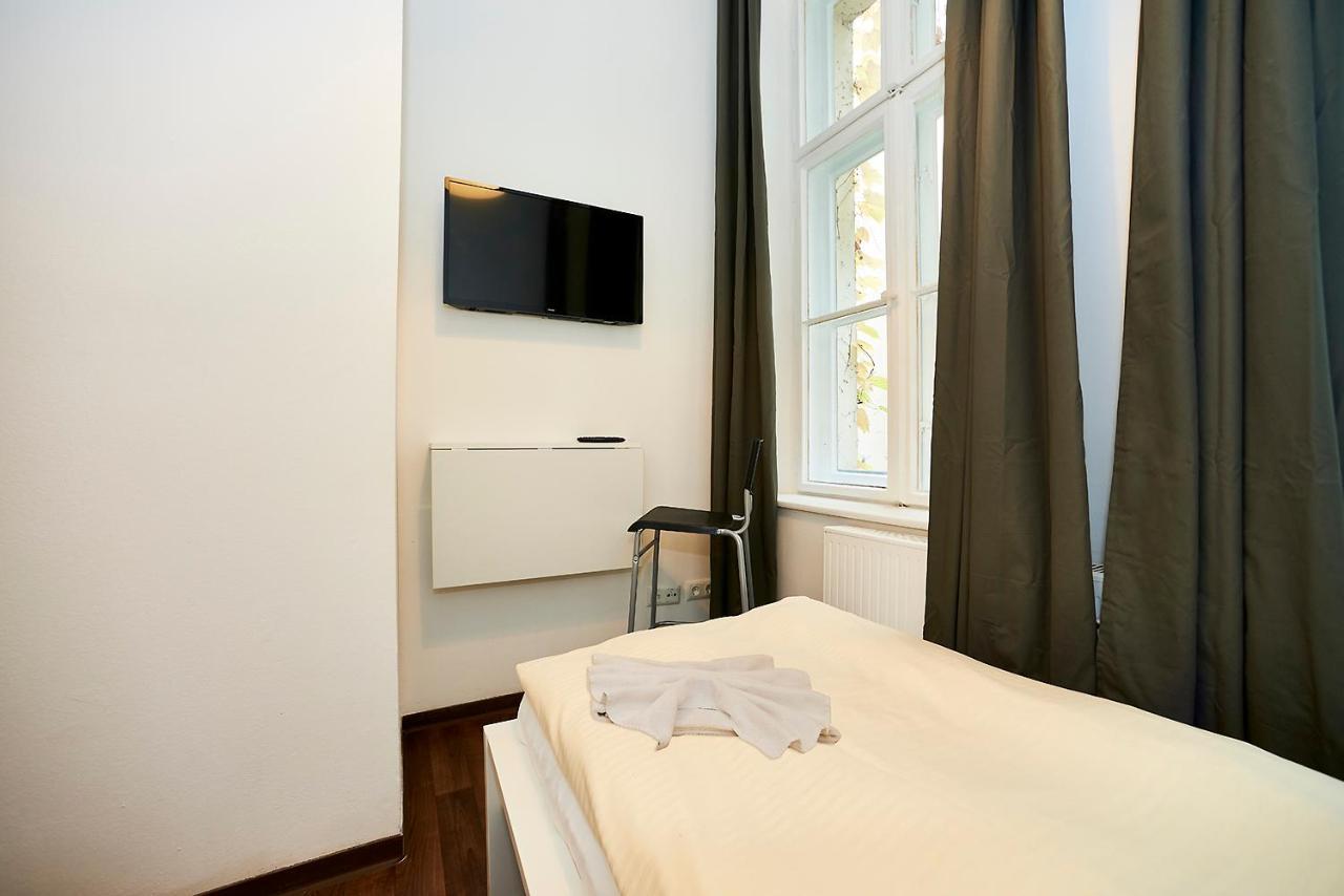 Single Room with Private Bathroom,742187971:JPEG