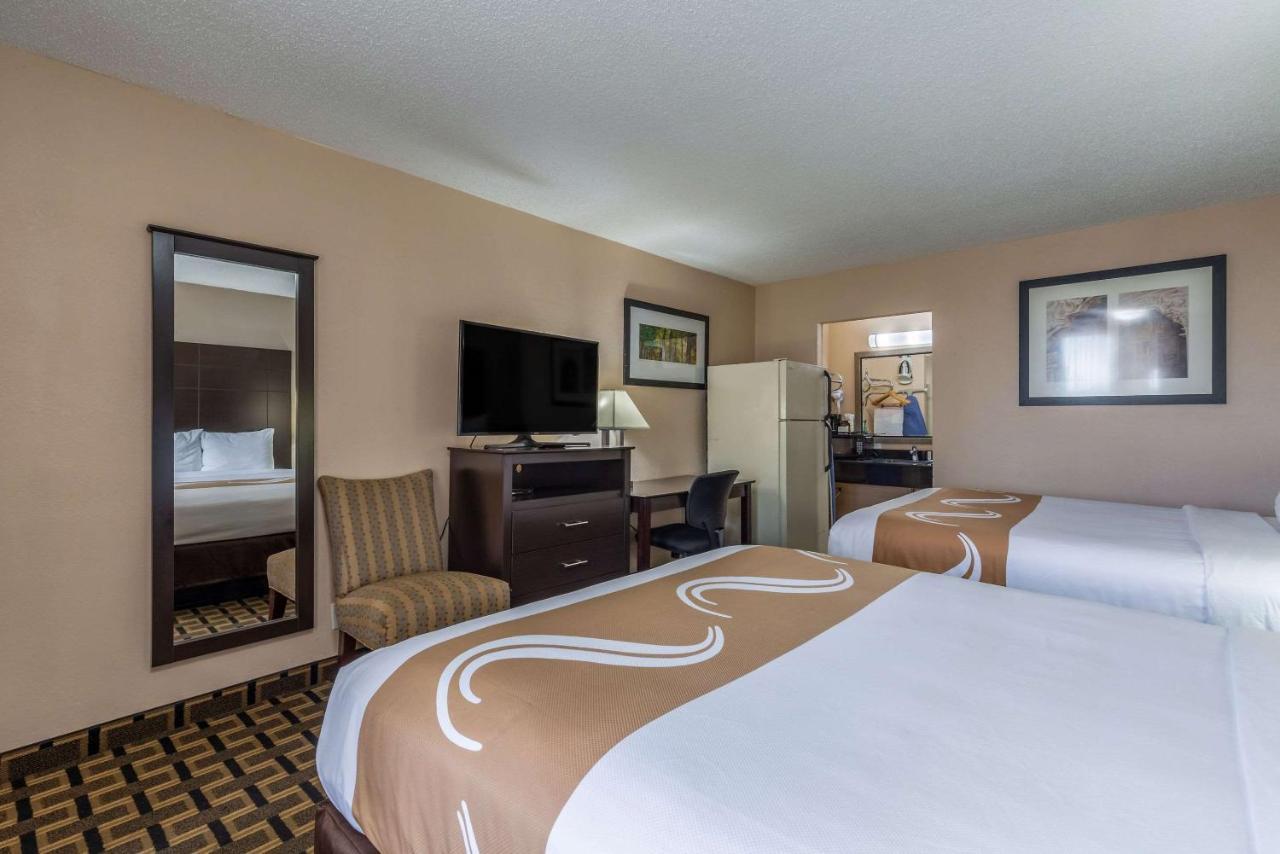 Standard Queen Room with Two Queen Beds - Non-Smoking