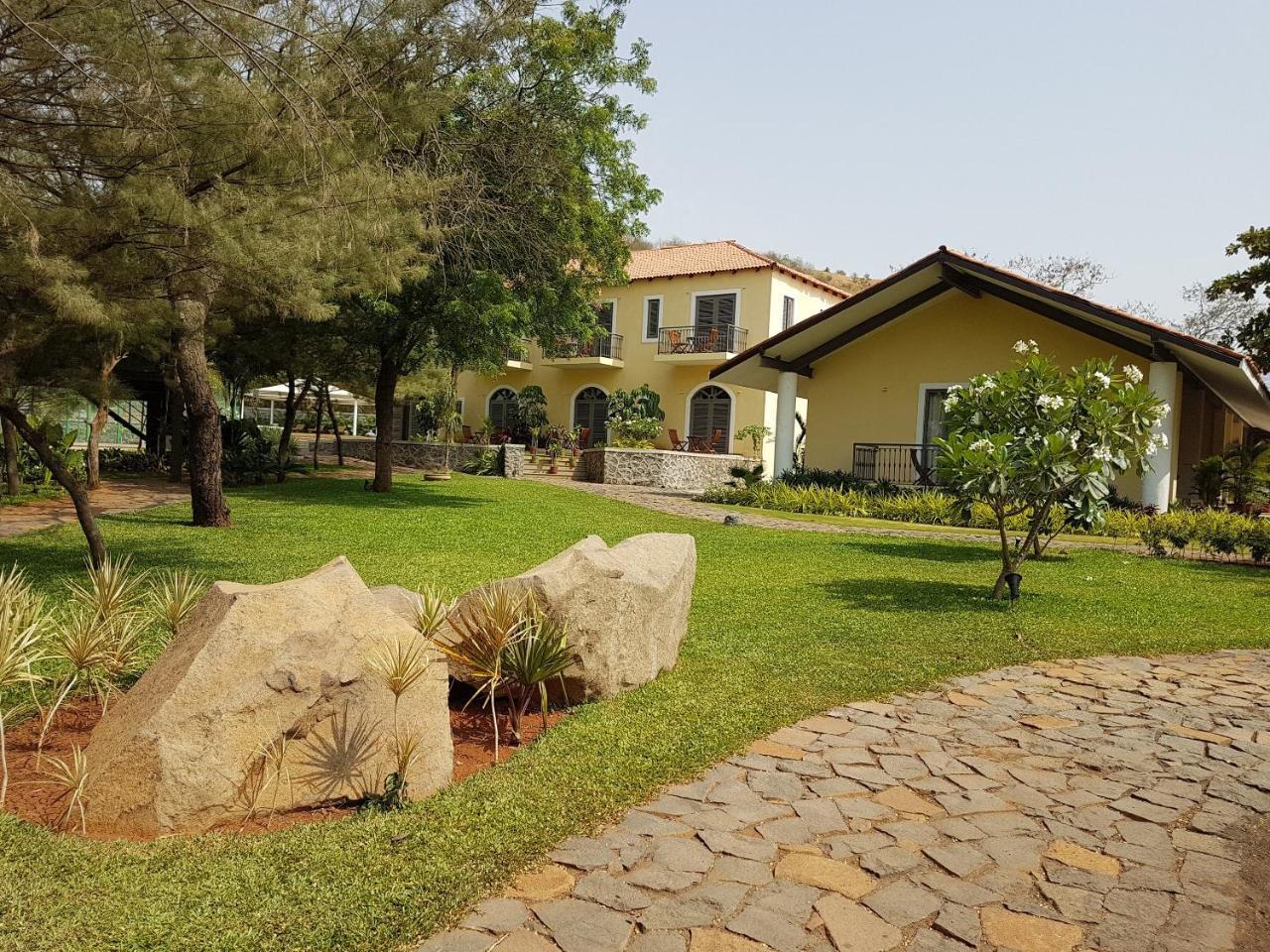 Tree House Vineyard view with Wine tour & Tasting experience at Sula Vineyards, 10% discount on spa & Complimentary welcome drinks on arrival, Happy Hours (1+1) from 4 to 7 pm