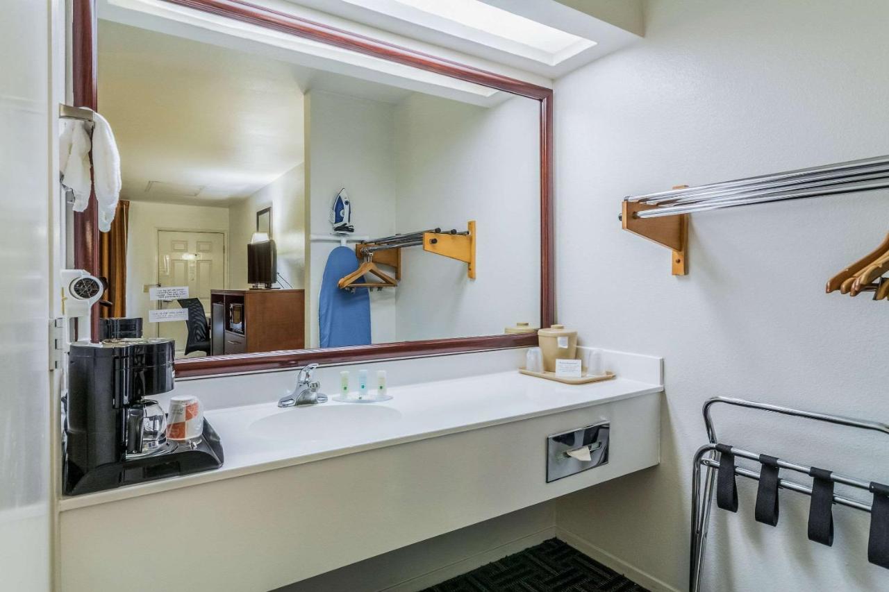 Superior King Room - Non-Smoking