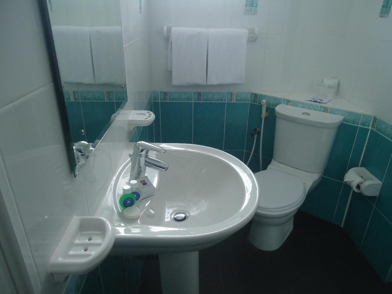 Double or Twin Room,744211192:JPEG