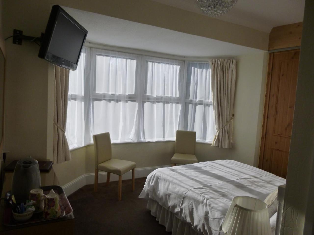 Double Room with Shower