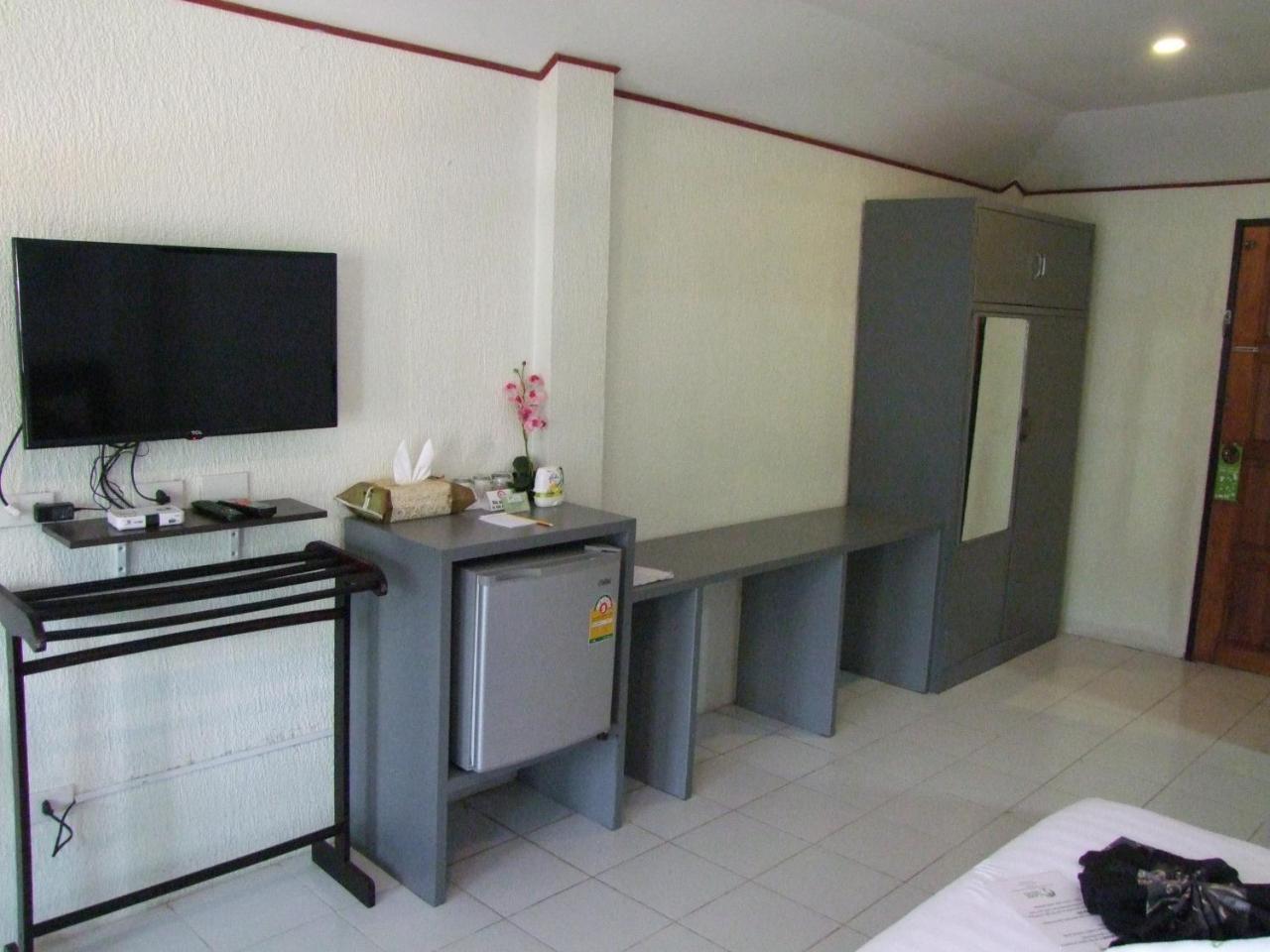 Chambre Triple - Vue sur Ville