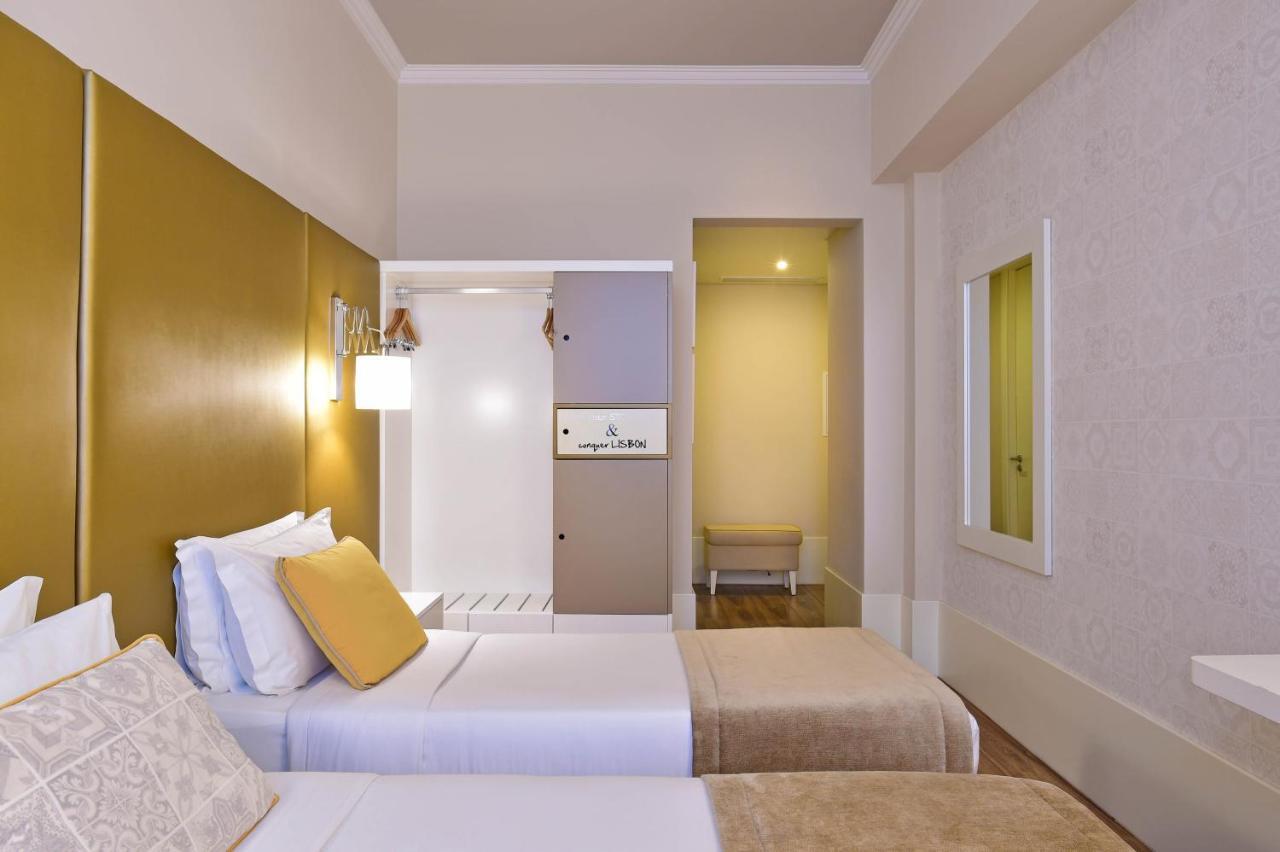 Twin Room,746627663:JPEG