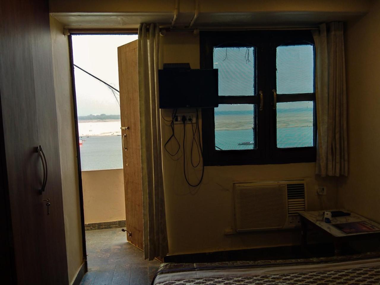 Saptarishi Suite with Balcony and River View (Darshan Assistance for Kashi Vishwanath Temple Available)