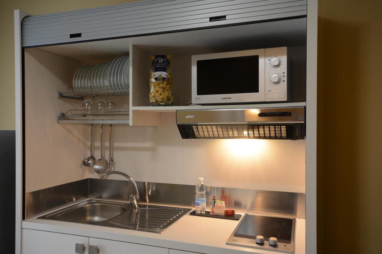 Studio (3 Adults)