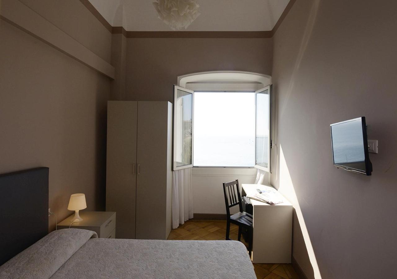 Double or Twin Room,513387174:JPEG