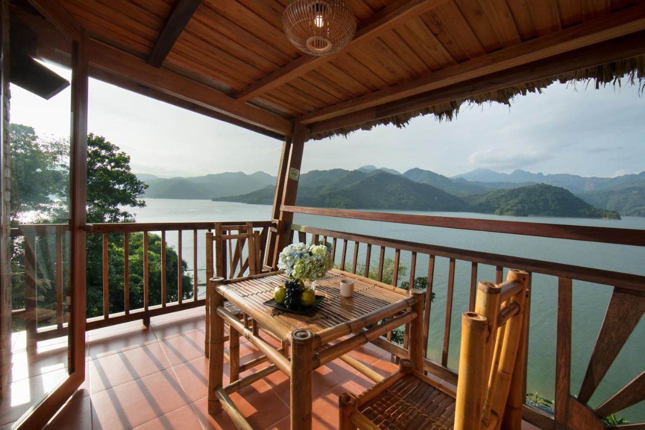 Deluxe Double Lake View Room with Balcony
