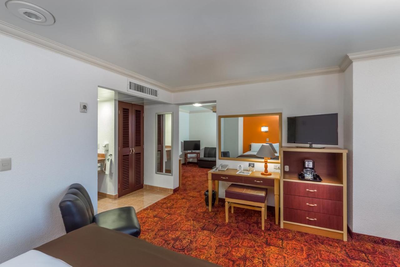 Quarto com Cama King-size - Não Fumantes