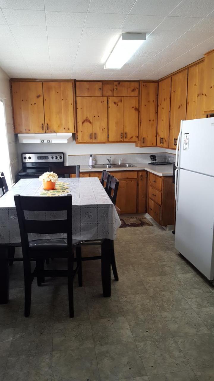 Deluxe Queen Suite
