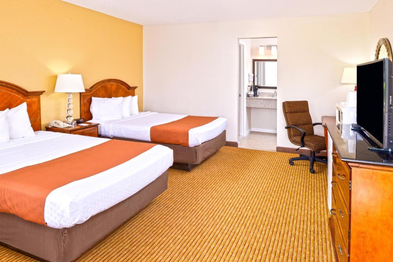 Double Room Two Double Beds Smoking