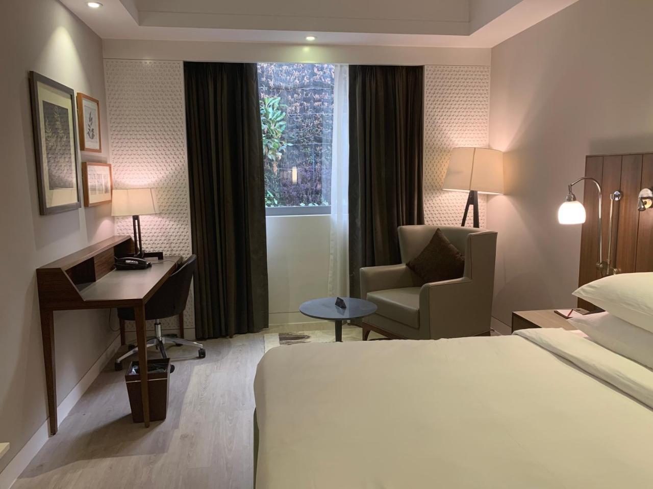 1 Bedroom Suite - Breakfast for up to 3 included, Free Wi-Fi, Complimentary lounge beverages, Minibar included in room rate, Evening lounge access 6 PM–8 PM, 2 complimentary laundry items/night, ₹500 F&B credit on Dinner Buffet, ₹500 Spa credit on 60