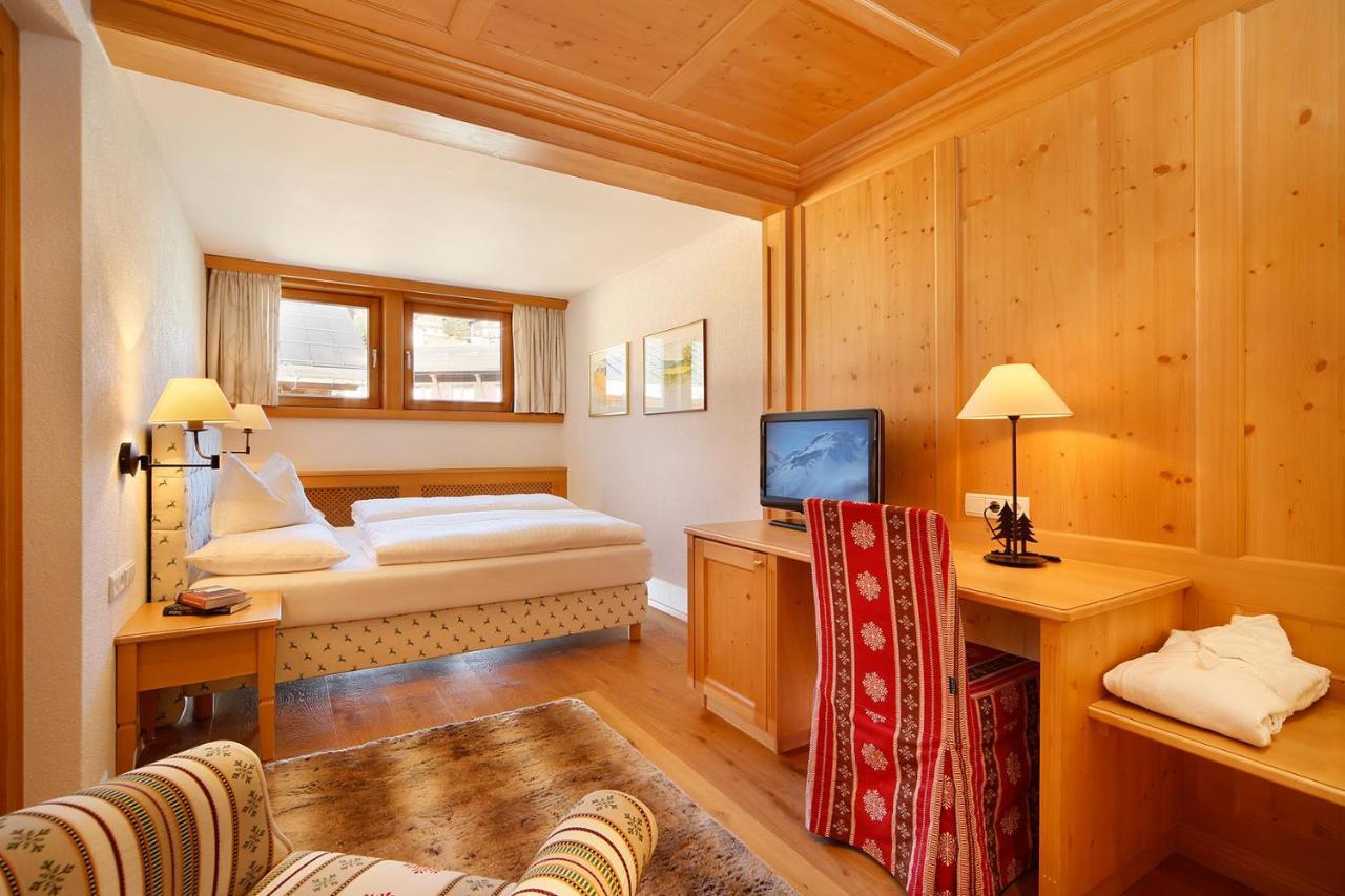 Large Single Room