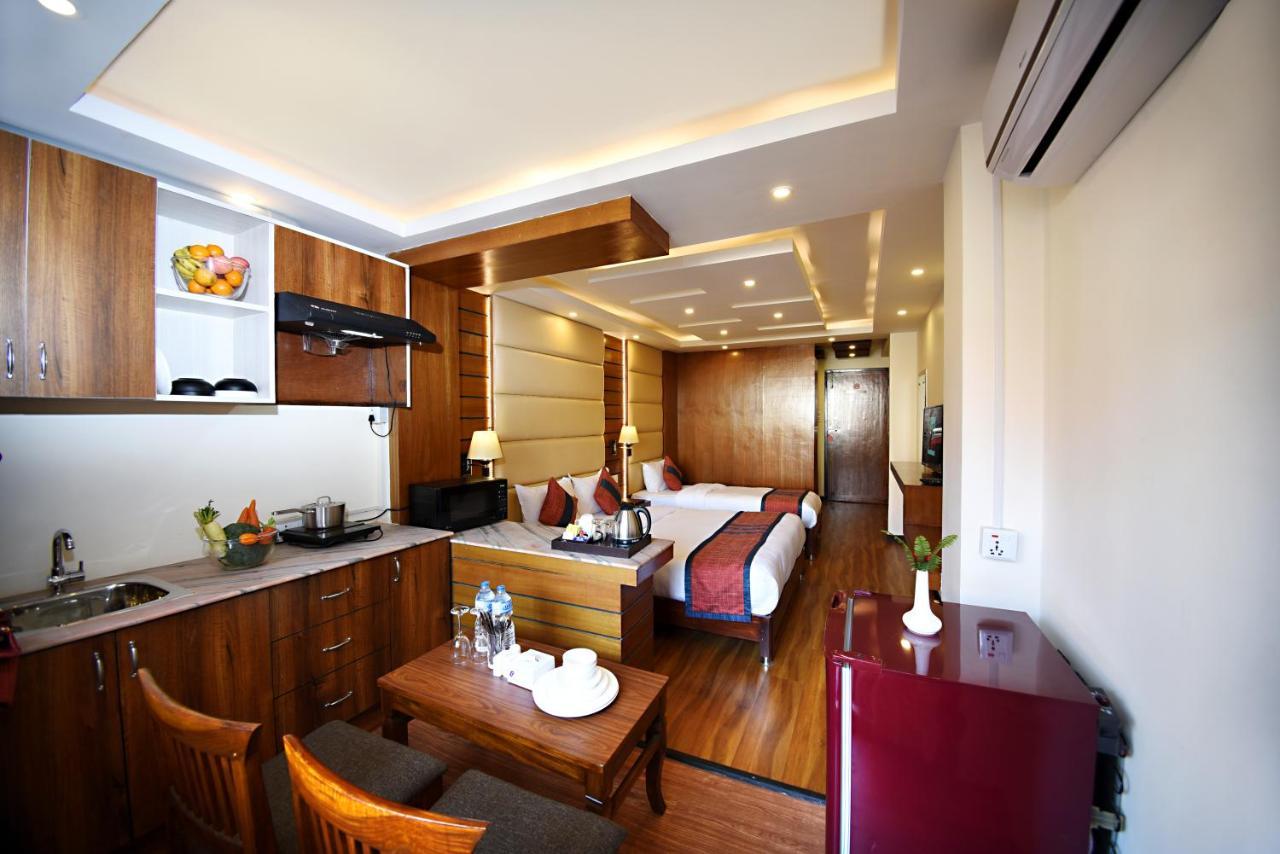 Apartment Balcony Complimentary Airport Pick up or Drop