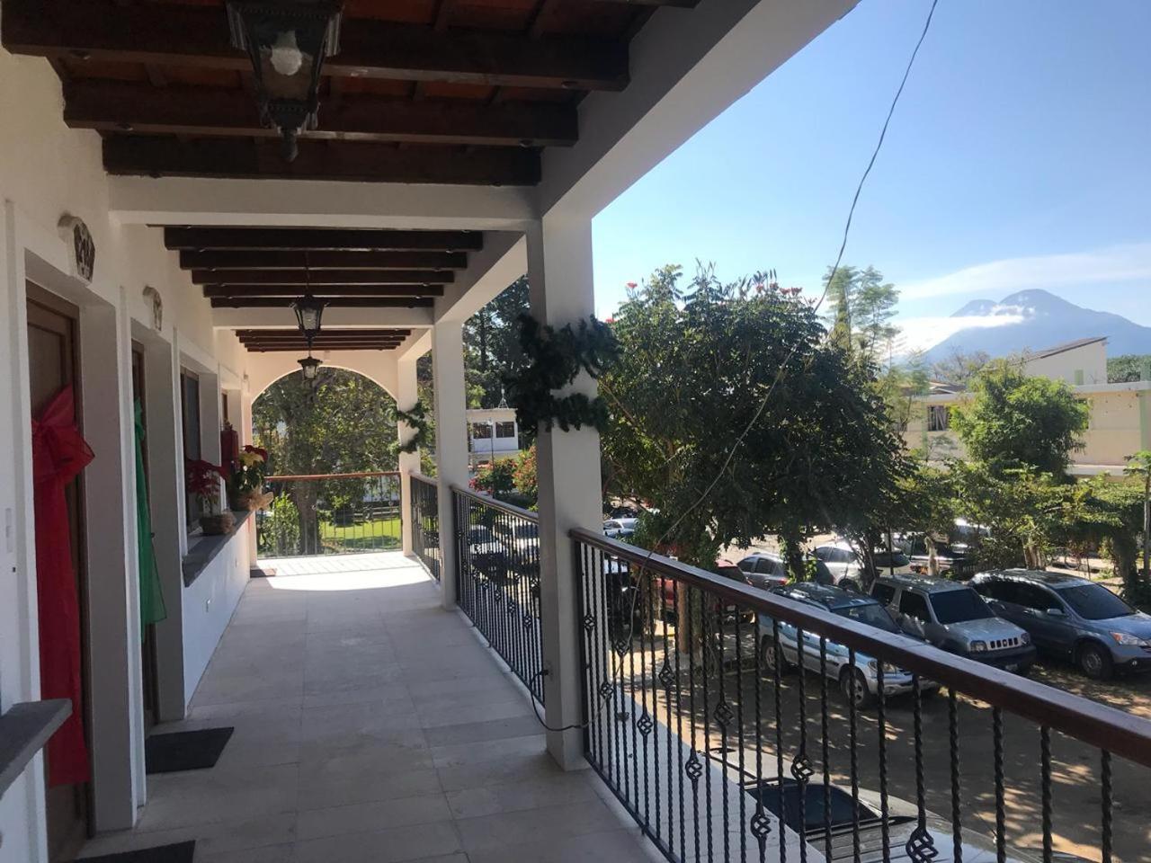 Twin Room with Courtyard View