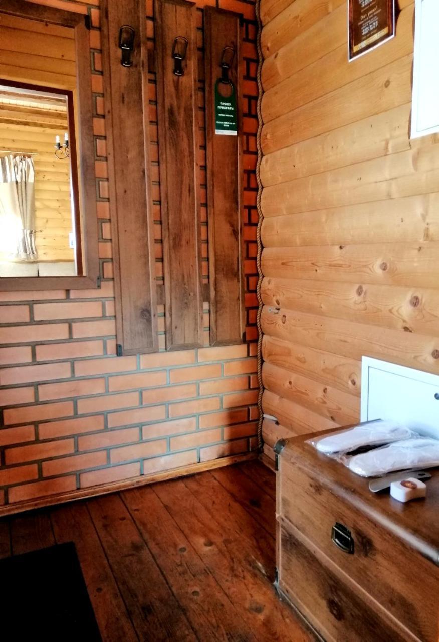 Studio Apartment with Bath