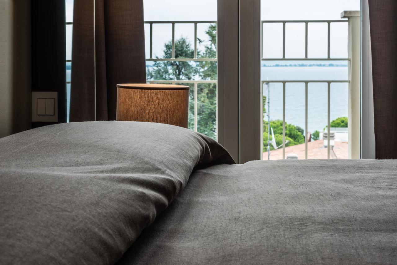 Double Room with Balcony and Lake View