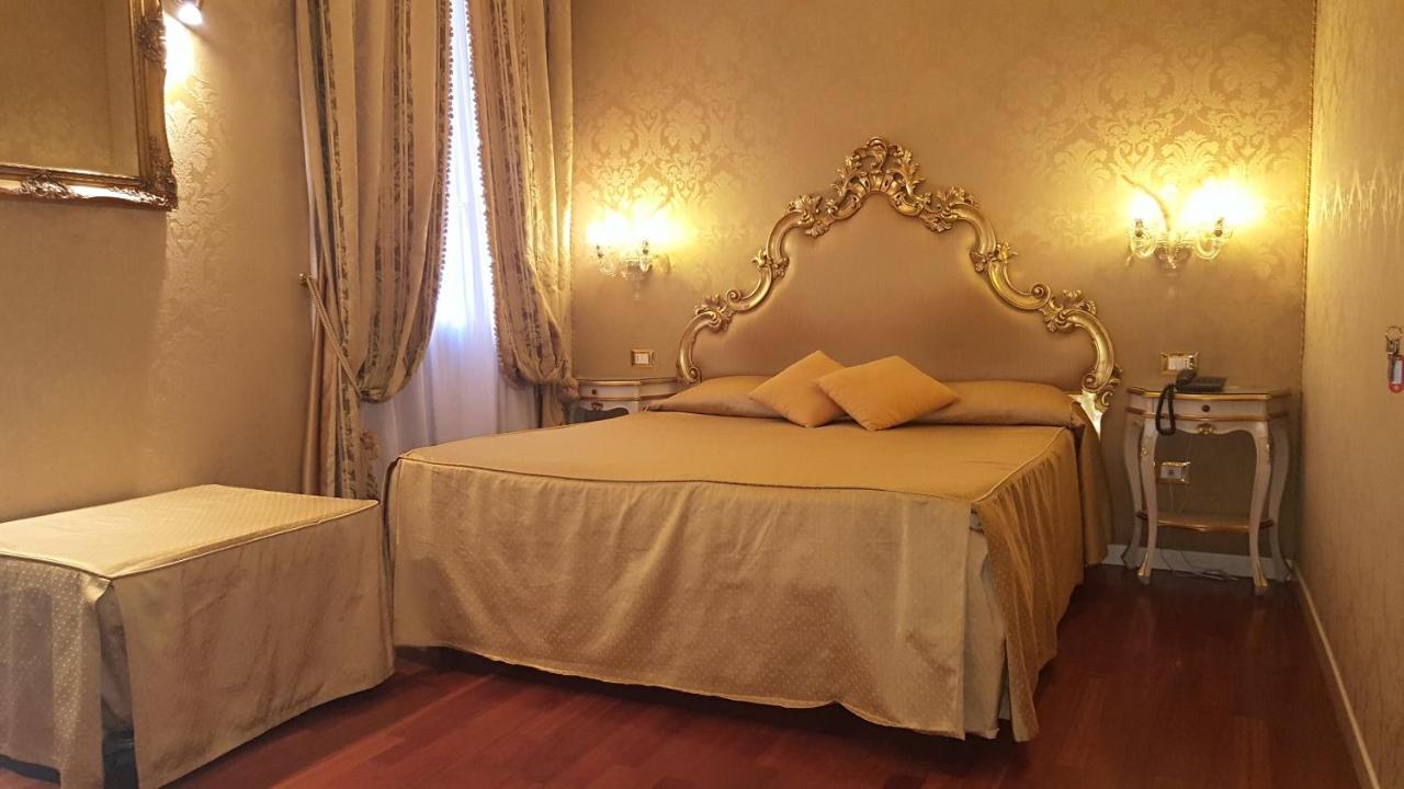 Double or Twin Room,752172617:JPEG