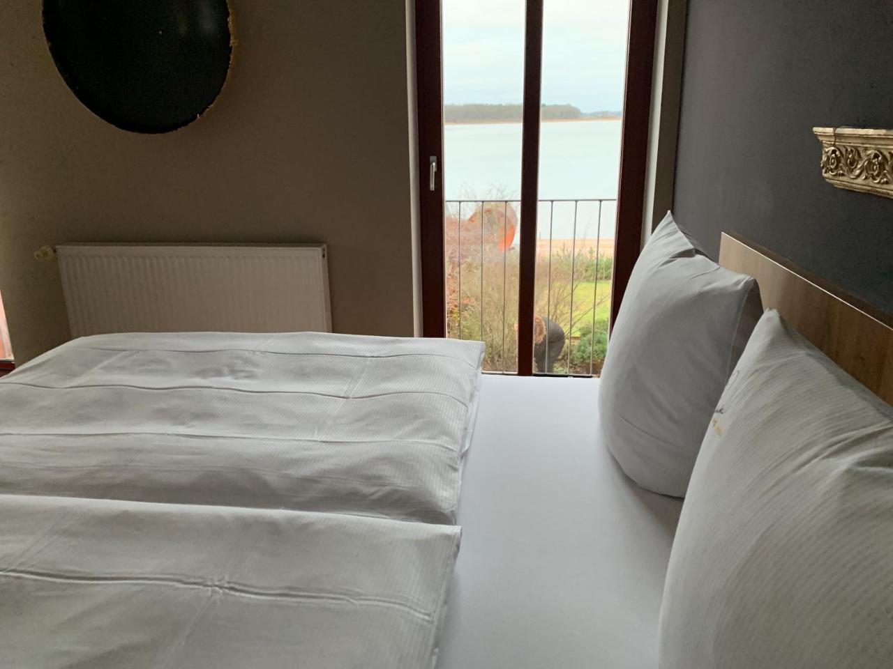 Doppelzimmer mit Seeblick