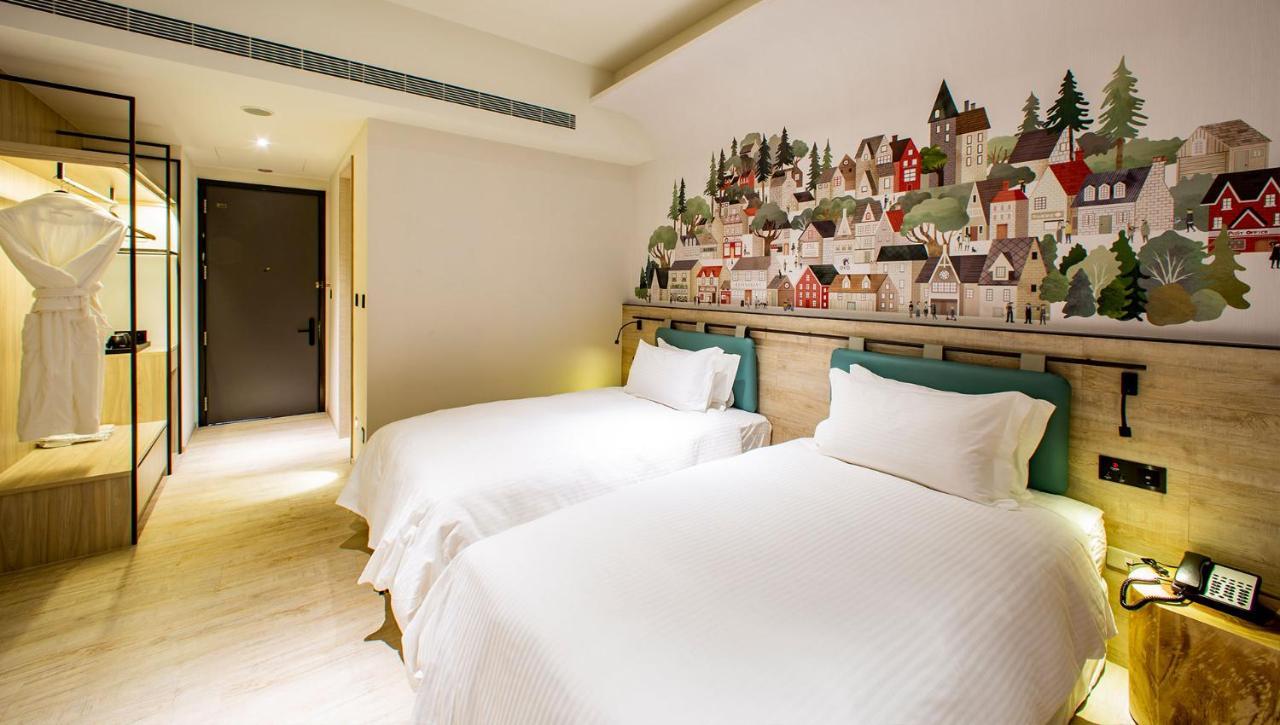Standard Twin Room with Shower Room