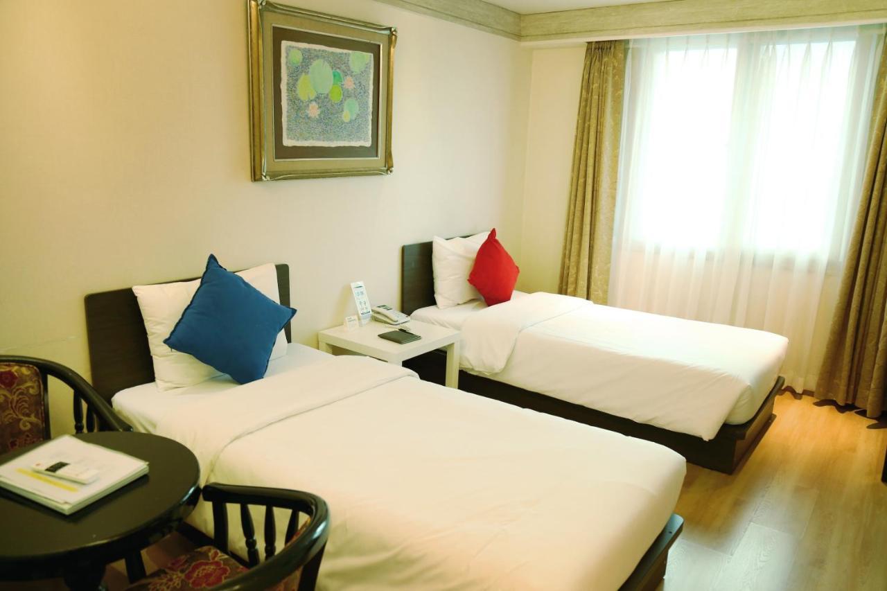 Superior Twin Room