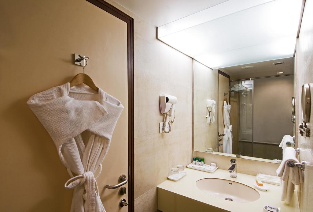 Grand Suite with Two Way Airport Transfers