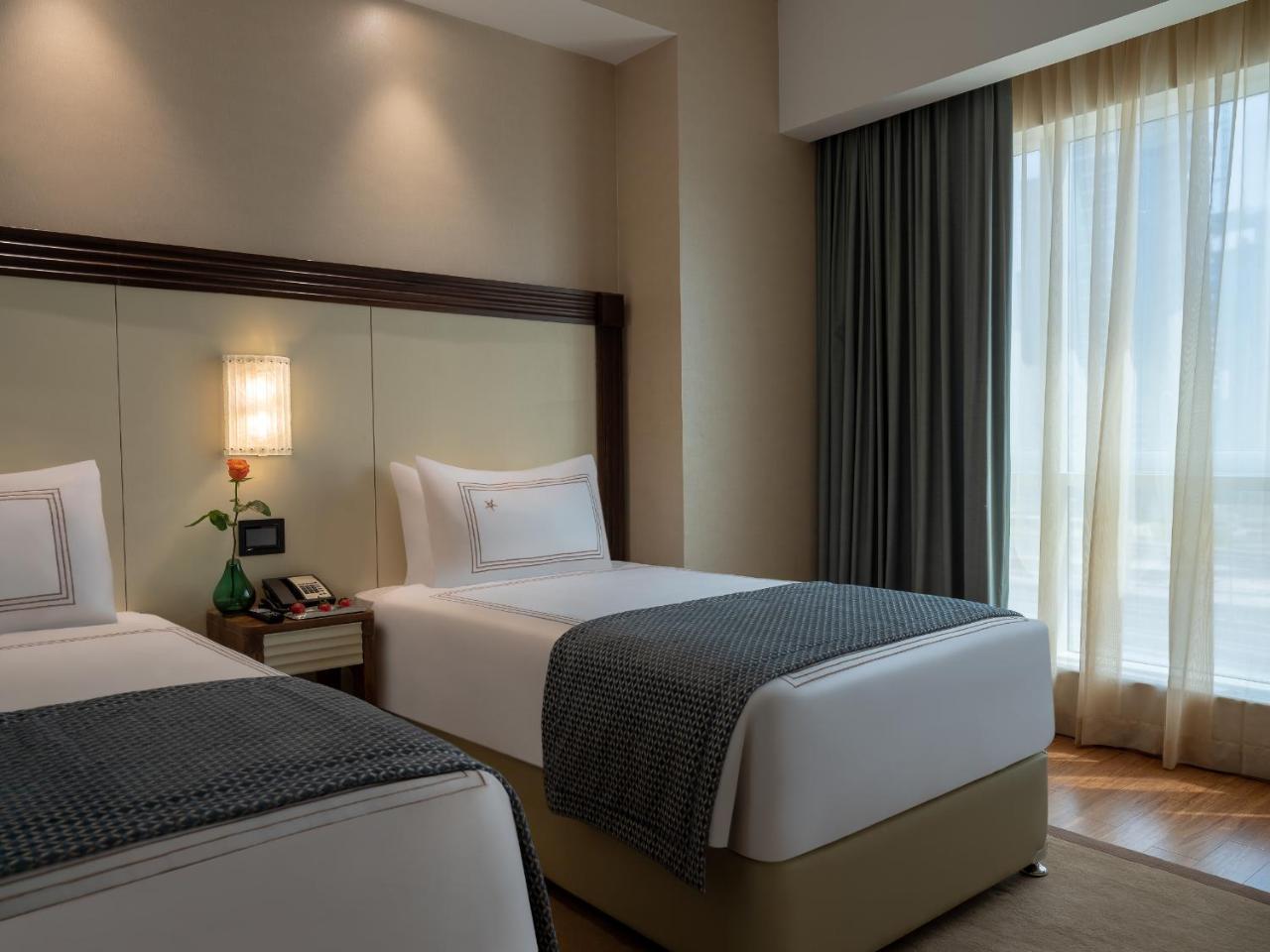 Deluxe Twin Room Marina View Early check 11am & late check-out at 4pm on food & beverage valid until 15 September 2026 only