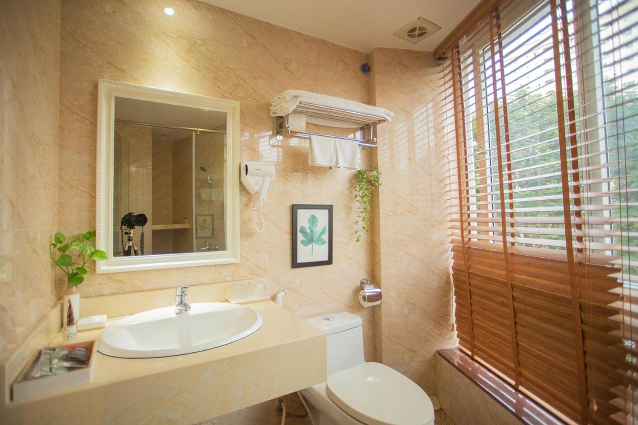 Suite Nhìn Ra Thành Phố