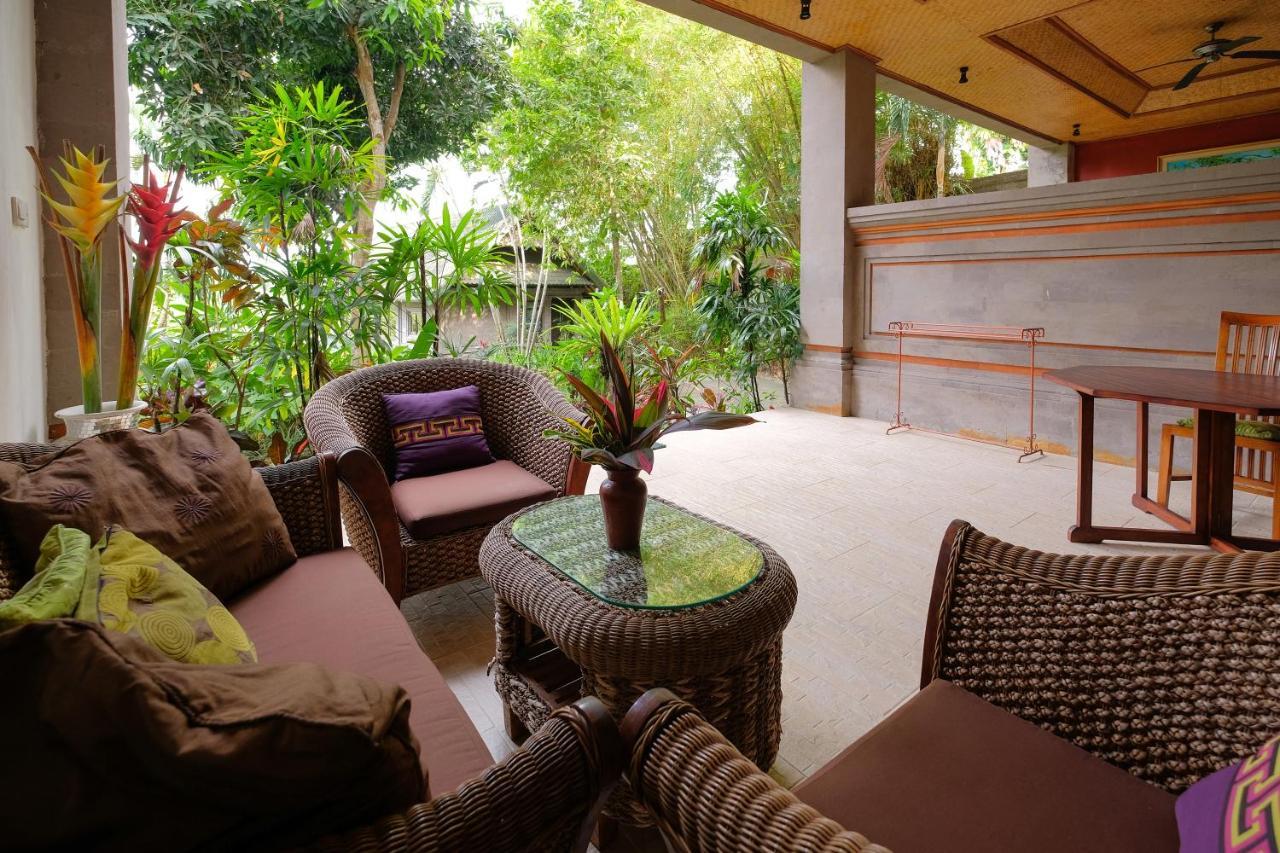 Quarto Queen com Vista para o Jardim