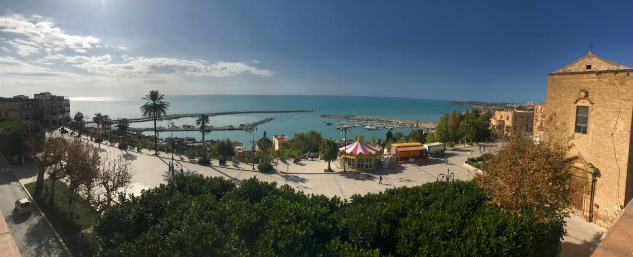 Deluxe Suite with Sea View
