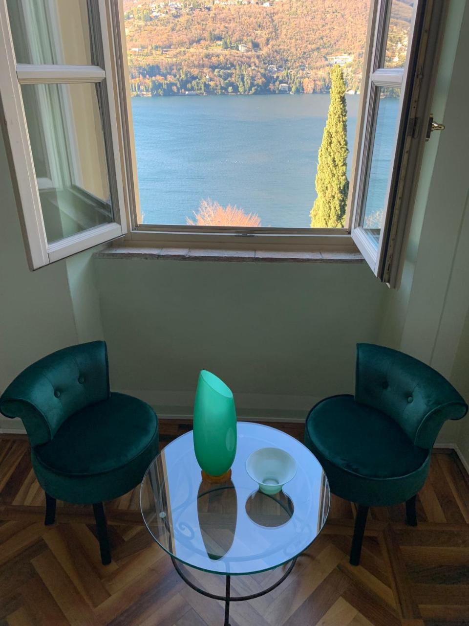 Double Room with Spa Bath and Lake View
