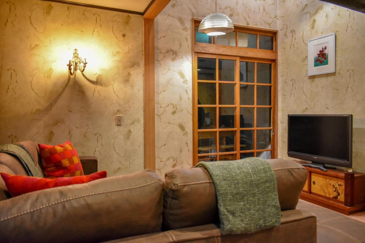6-Bed Mixed Dormitory Room