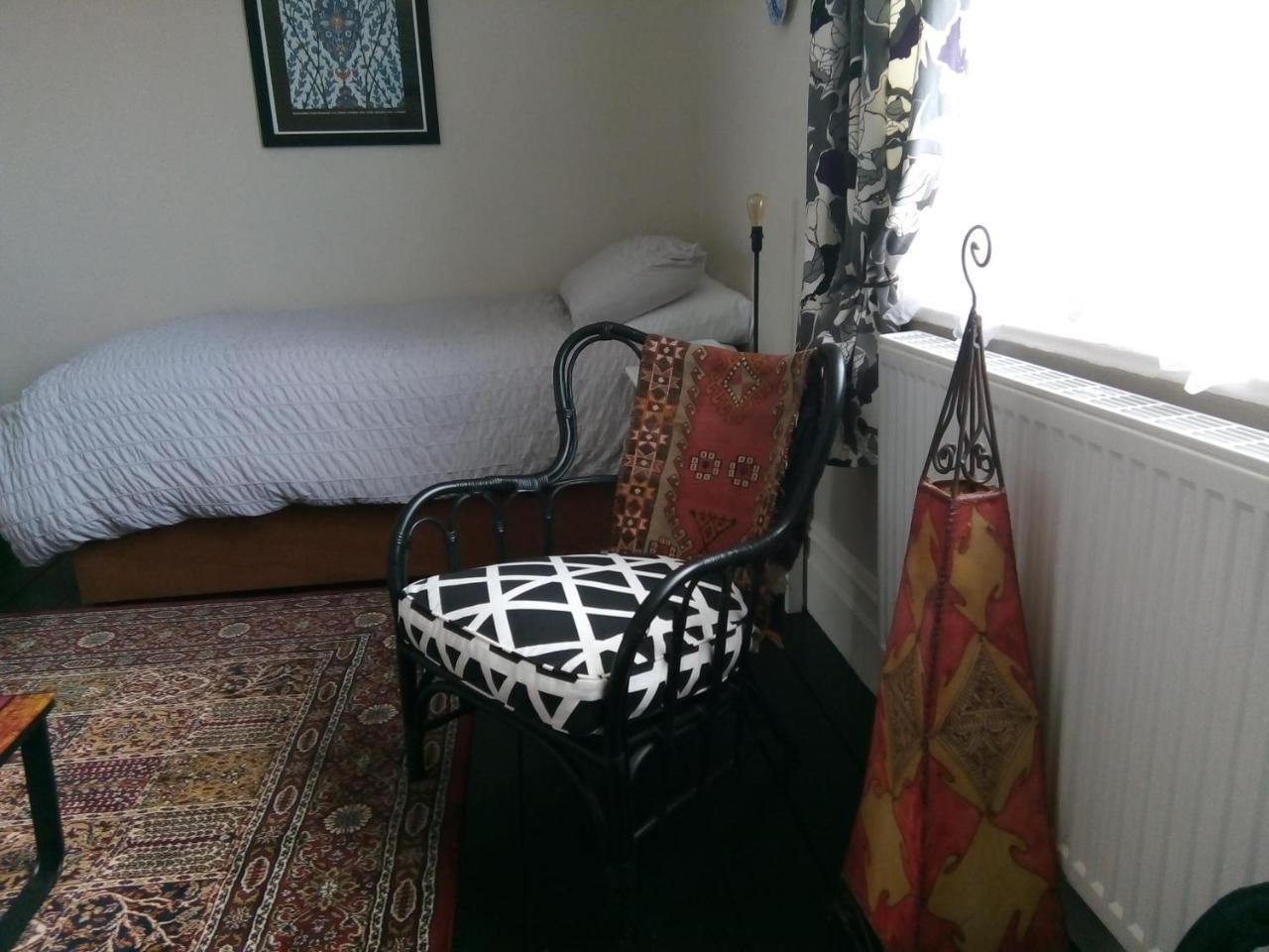 Twin Room with Bathroom