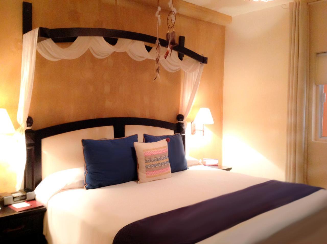 Suite with Lake View